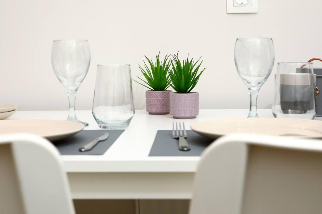 Egnatia Downtown, Urban Apartments B Thessaloníki Luaran gambar