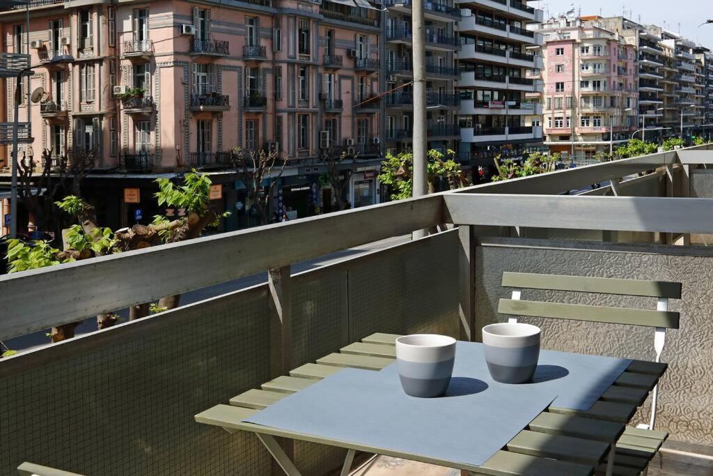 Egnatia Downtown, Urban Apartments B Thessaloníki Luaran gambar